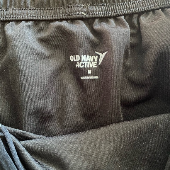 Old Navy Shorts - Picture 2 of 2